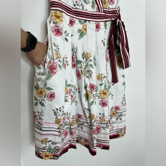 ๐ EUC ๐ Gal Meets Glam Teresa Floral Wrap Dress SIZE - Picture 13 of 13